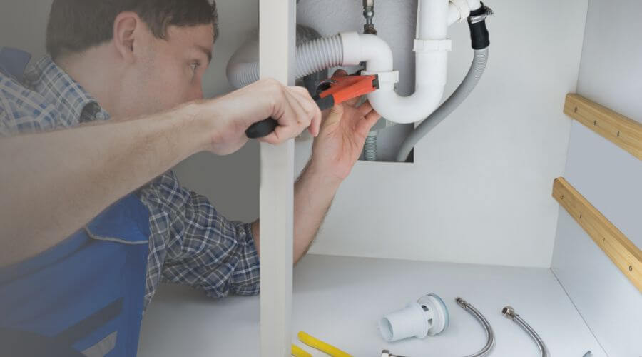 Local tankless water heater installation in Excelsior Springs, MO
